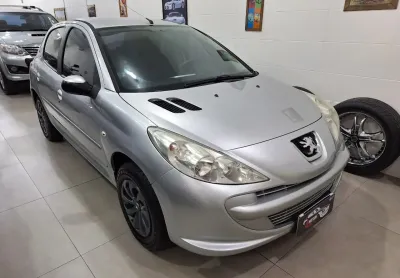Peugeot XR 207 1.4 2013 CARRO COMPLETO!! TODO REVISADO!!!!