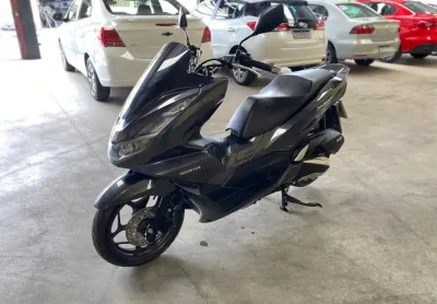 Honda/pcx160 super conservada 2023/2024 *tem passagem por leilao, não consta no documento*