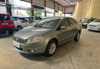 Fiat Linea 1.8 16v ESSENCE 2012/2013 Completo 