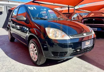 Ford fiesta personnalité 1.0 8v 66cv 5p - preta - 2006/2007