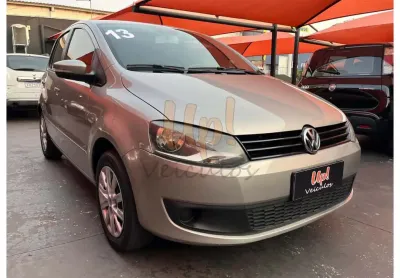 Volkswagen fox w/ 1.6 gii - prata - 2013/2013