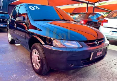 Chevrolet celta m/ 5 portas super - preta - 2002/2003