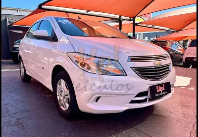 Chevrolet onix 1.0 4p flex lt - branca - 2014/2015