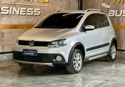 Volkswagen CrossFox 1.6 Mi Total Flex 8V 5p - Prata - 2012/2013