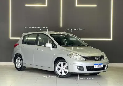 Nissan Tiida Flex Automático