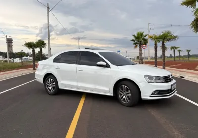 Volkswagen Jetta 1.4TSI 2017 IMPECÁVEL 