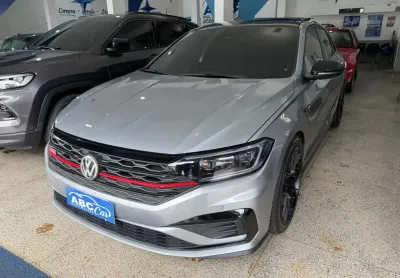 Volkswagen Jetta Gasolina Automático