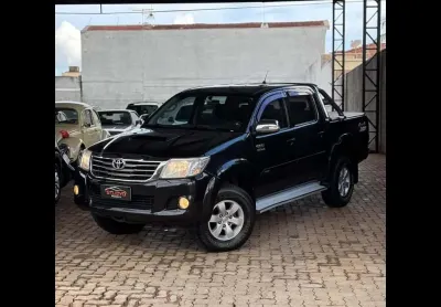 Toyota hilux cd 4x4 srv 3.0 tb 2013