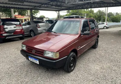Carro em ótimo estado de conservacão  revisado documento em dia 