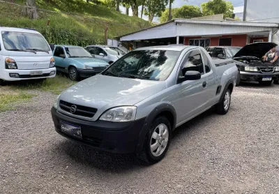 Carro em ótimo estado de conservação revisado documento em dia 