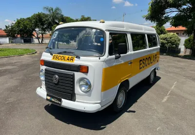 Volkswagen kombi 12 lugares 