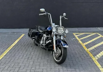 Harley-davidson road king classic flhrc 2013