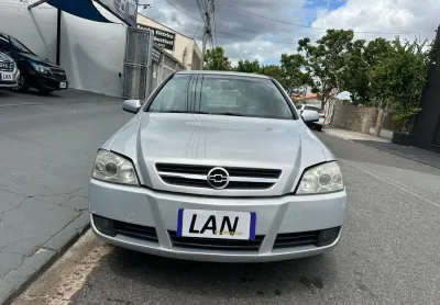 Astra cd 2.0 lindo carro impecável 