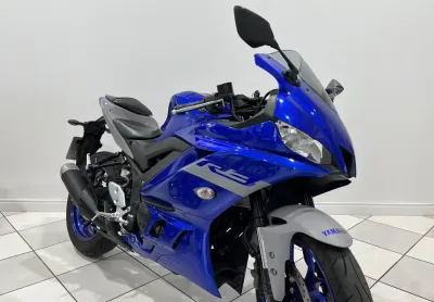 Yamaha R3 - Impecável