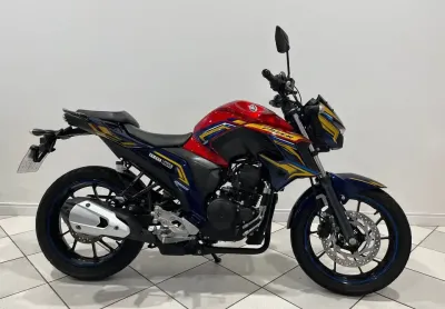Yamaha FZ 25 Thor - Digna dos Deuses