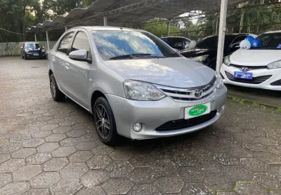 Toyota etios lindo!
