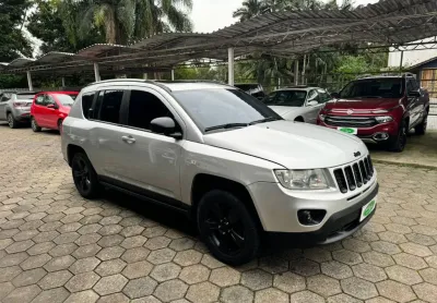 Jeep compass 2.0 carro com 79 mil km! carro unico muito novo estado de zero!