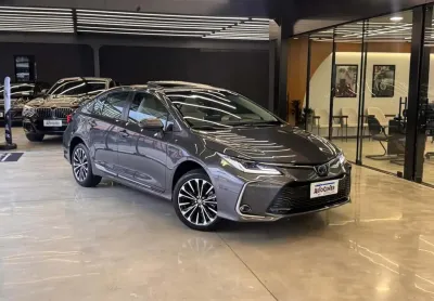 Toyota Corolla Altis Prem. 1.8 Aut. (Híbrido)  - Cinza - 2024/2024