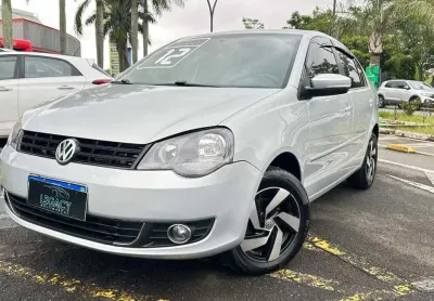 Volkswagen Polo Sedan 1.6 Mi Comfortline 8V Flex 4P Automatizado