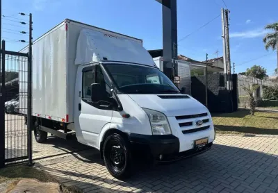 Ford transit baú 