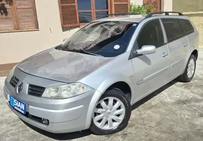 Renault megane grand tour dynamique 1.6 16v hi-flex mec. 2011