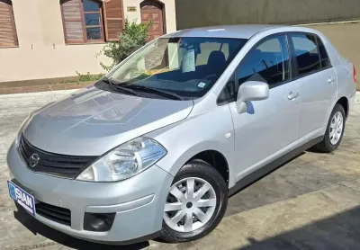 Nissan tiida sedan 1.8 16v 2012
