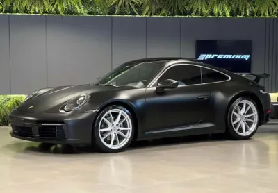 Porsche 911 carrera 2024