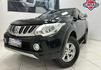 Mitsubishi l200 triton 2018 2.4 16v turbo diesel sport hpe top cd 4p 4x4 automático