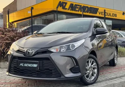 Toyota yaris xs sedan 1.5 flex 16v 4p aut.  - cinza - 2022/2023