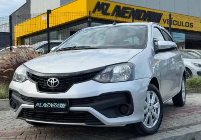 Toyota Etios 1.5 X PLUS 2020 - Prata - 2019/2020