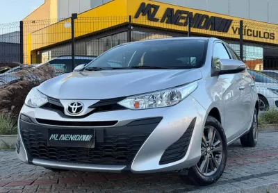 Toyota Yaris 1.5 XL PLUS CONNECT AUT 2021 - Prata - 2020/2021