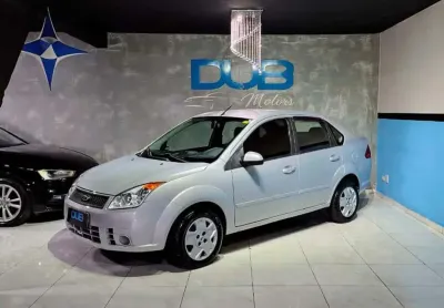 Ford fiesta 1.6 mpi class sedan 8v flex 4p manual 2010