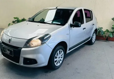 Renault sandero autentique 1.0 flex 2014 completo