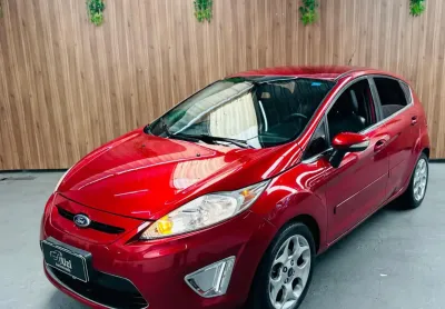 Ford Fiesta Hatch Se 1.6 flex 2012 Completo