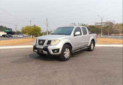 Nissan frontier se attack cd 4x4 2.5 2015