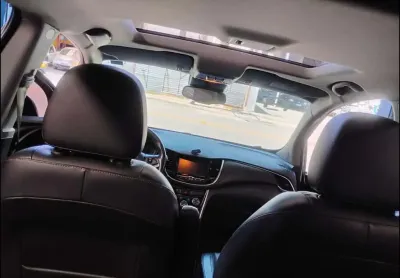 Chevrolet chev tracker midnight 2019