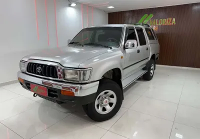 TOYOTA HILUX CD SRV 4x2 3.0 8V 90cv Diesel