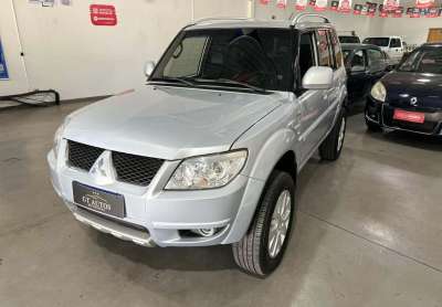 Mitsubishi pajero tr4 flex hp 2011