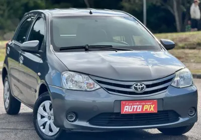 Toyota etios hb x 2015
