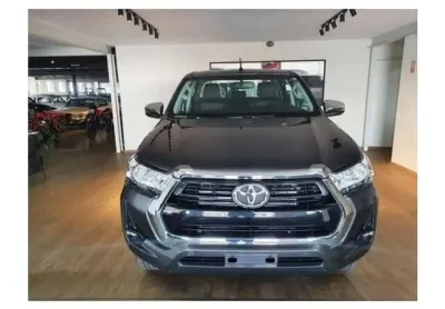 Toyota hilux 2025 2.8 d-4d turbo diesel cd srv 4x4 automático