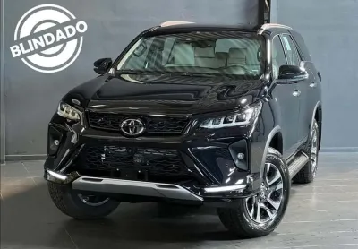 Toyota hilux sw4 2025 2.8 d-4d turbo diesel diamond 7l 4x4 automático