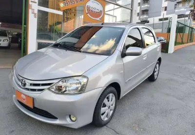 Toyota etios hatch 1.3 16v 4p flex xs