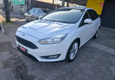 Ford focus 2.0 se fastback 16v flex 4p powershift 2017