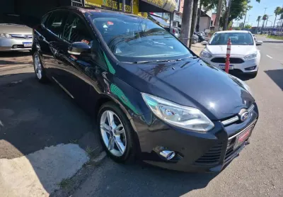 Ford focus 2.0 se 16v flex 4p powershift 2014