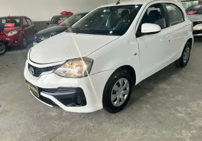 Toyota etios 1.5 xs 16v flex 4p automático