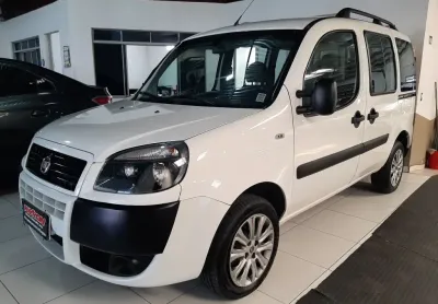 Doblo 1.8 essence flex  **7 lugares** ano 2020 completa air bag e abs som com mp3 e entrada usb 