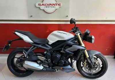 Triumph street triple 675 2015