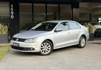 Volkswagen jetta 2013 2.0 comfortline 120cv flex 4p tiptronic