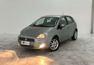 Fiat punto 2012 1.6 essence 16v flex 4p manual