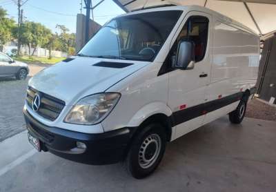 Mercedes-Benz SPRINTER 2.2 FURGÃO STREET 415 CDI TETO BAIXO DIESEL 3P MANUAL